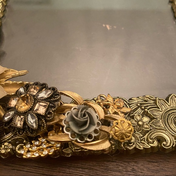 Gold frame with Repurposed Jewelry - Picture 5 of 11